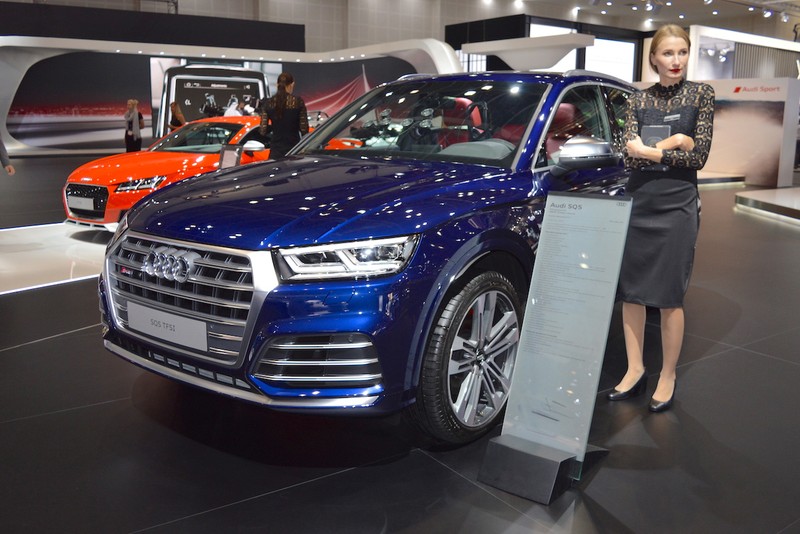 Xe sang Audi SQ5 2017 gia 1,5 ty dong tai Trung Dong